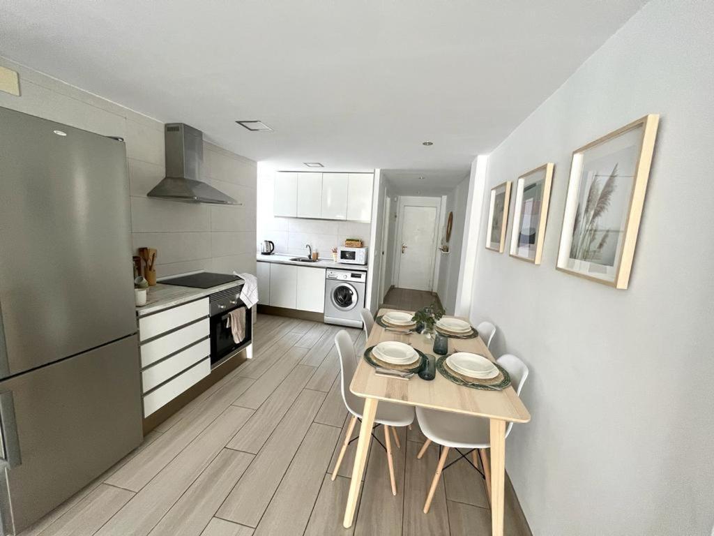 Acogedor Apartamento Cerca De La Playa Lejlighed Valencia Eksteriør billede