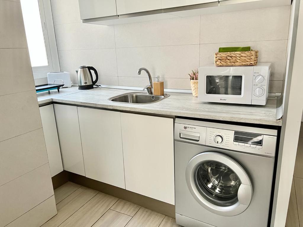 Acogedor Apartamento Cerca De La Playa Lejlighed Valencia Eksteriør billede